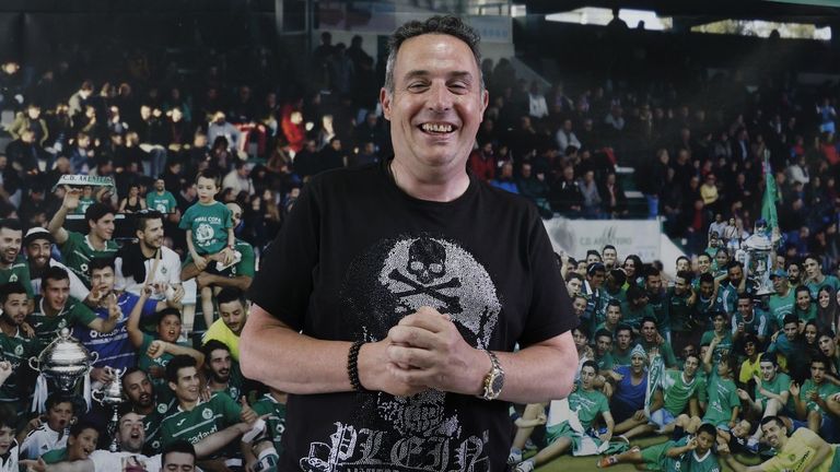 Francisco Vázquez, nuevo presidente del club carballiñés: «Si al Arenteiro no lo levanto yo, no lo hará nadie, el barco se hundía»