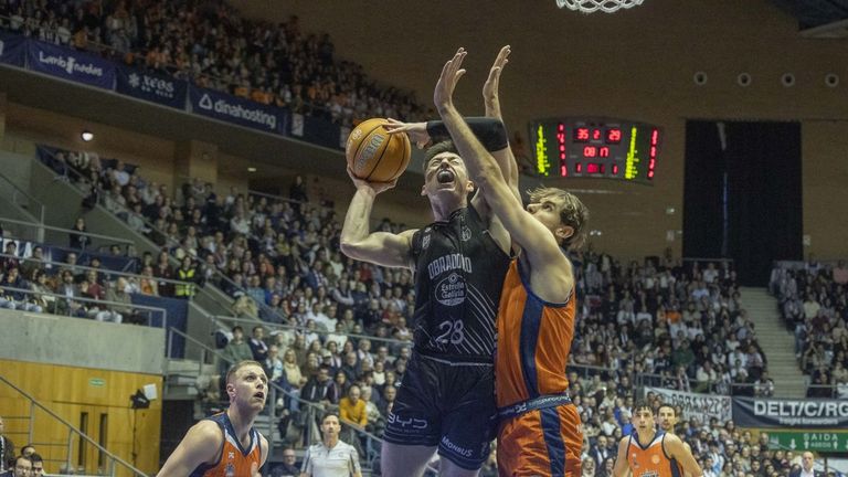 Así te contamos la victoria del Monbus Obradoiro ante el Leyma Coruña (103-99)