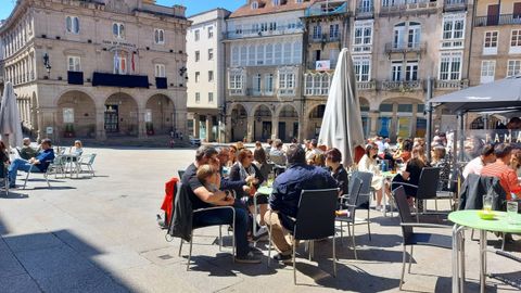 En Ourense, la catedral y distintos puntos del caso histórico se llenaron de turistas