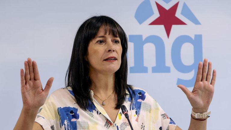 Pontón: «<span lang="gl">En Galicia houbo 6.600 desafiuzamentos entre 2021 e 2025 e pregúntome cantos deles eran Maricarmen</span>»