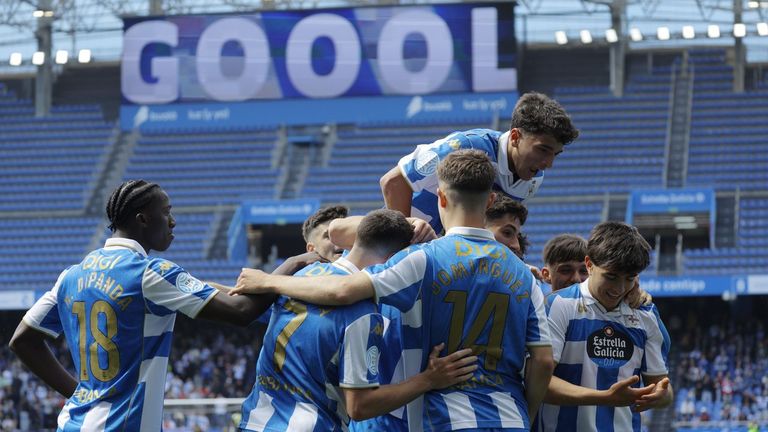 El Fabril culmina su gran gesta con el ascenso a Primera RFEF
