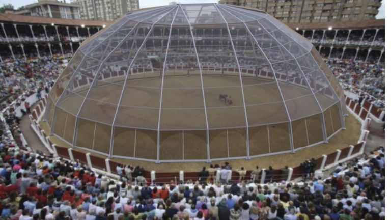 Recreación de la cúpula climatizada de la plaza de toros de Gijón para el evento Gijón Arena