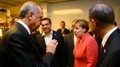 Erdogan y Merkel coincidieron la semana pasada en Estambul en una cumbre sobre derechos humanos. 