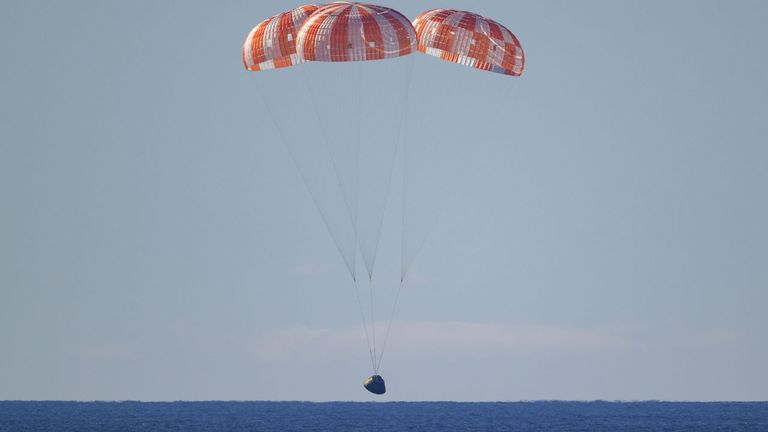 Así ha sido el amerizaje de la misión Artemis 2