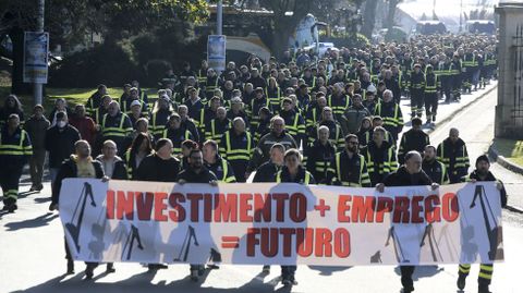 La manifestación partió del astillero de Ferrol y culminó en el Concello 