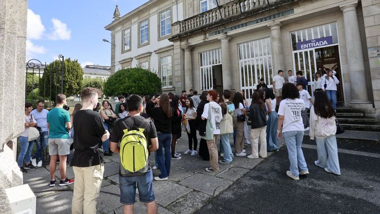 Desde mañana se simplifica el protocolo de absentismo escolar: los centros educativos gallegos abren más de 600 al año