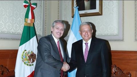 Fernández viajó a México para reunirse con López Obrador