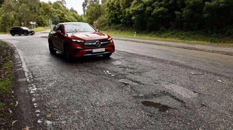 El mapa gallego de los baches: un reguero de puntos negros para la seguridad vial