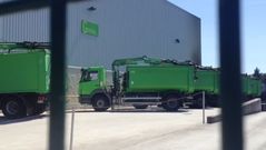 Camiones quemados de la empresa GESUGA en el pol�gono de Matela en Outeiro de Rei