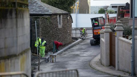 La calle Fingoi de Abaixo será la primera de la ciudad con plataforma compartida