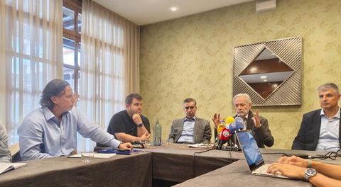 De izquierda a derecha: Antonio Virgili, David Fern�ndez, Mart�n Pel�ez, Jes�s Mart�nez y C�sar Mart�n