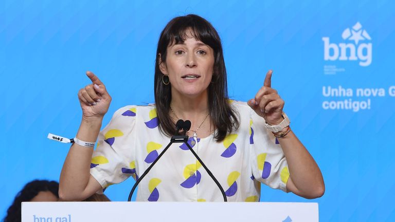 Pontón asegura que el BNG «<span lang="gl">non ten teito</span>» y será «<span lang="gl">a forza que máis medre</span>» en las municipales