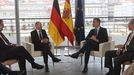 El canciller alemán, Olaf Scholz, y el presidente del Gobierno, este miércoles, durante la cumbre hispanoalemana en A Coruña
