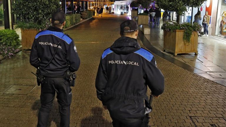 Sanxenxo busca «conciliar disfrute e descanso» regulando más los ruidos del ocio nocturno