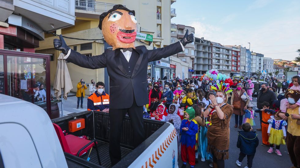 Barbanza vuelve a disfrutar del carnaval.Caietano de Laxe