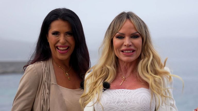 Los motivos de la separación del dúo musical Sonia y Selena