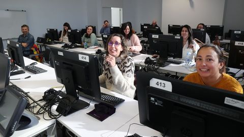 El primer día les tocó empezar con un curso formativo para hacerse con los programas que usa la Adminisrtración. 