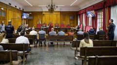 Los nueve acusados, este lunes en la Audiencia Provincial de Ourense