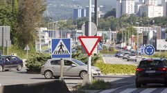 Interseccin con la carretera de Castilla. La conexin de la FE-13 con la arteria entre Ferrol y Narn cuenta en este punto con tres carriles por sentido