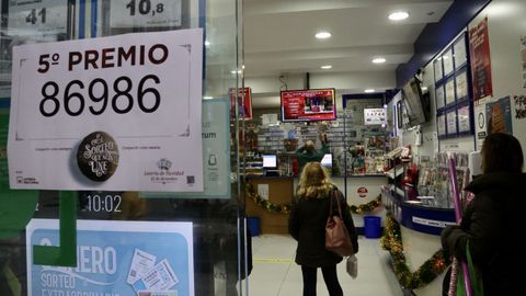 Administracion de lotera de Urzaiz, 167, que repartio parte de un quinto