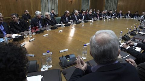 Primera reunin del consejo de ministros del gobierno de Tsipras.
