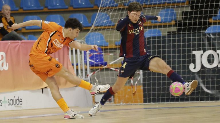 El Reyco Burela visita este sábado a un filial culé que suma más puntos a domicilio que en su feudo