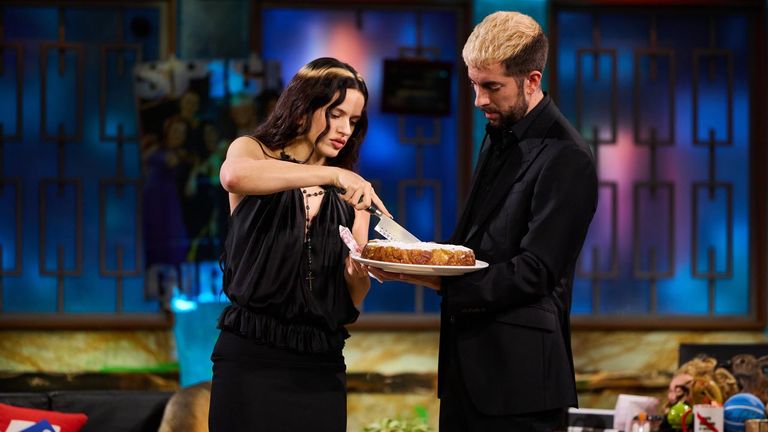 David Broncano logra con Rosalía su récord histórico en «La Revuelta»