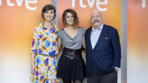 José Maria Íñigo, Barei y Julia Verela, durante el Festival de Eurovisión 2016
