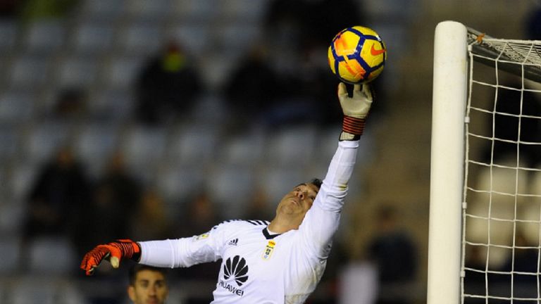 Alfonso Herrero interviene para evitar un gol del Lorca