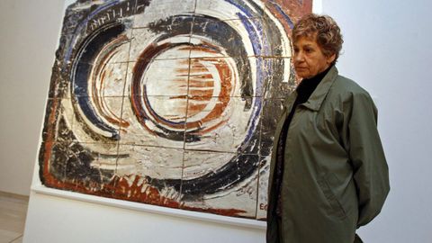 Elena Colmeiro, en una exposición que le dedicó el Museo Provincial de Pontevedra
