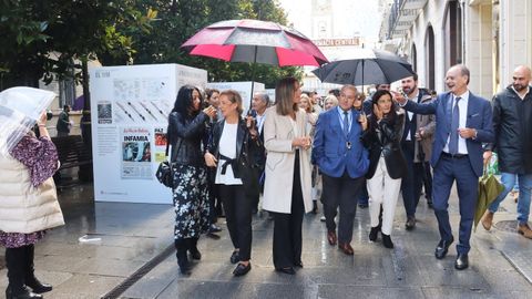 La muestra estará hasta el 10 de octubre y ofrece un repaso por la historia de La Voz, que cumple 140 años