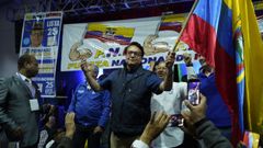 El candidato presidencial de Ecuador Fernando Villavicencio recibi tres disparos en la cabeza tras un ataque de un grupo de sicarios durante la finalizacin de un mitin electoral en Quito
