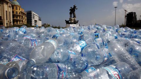 Botellas de agua en Beirut. 25 de agosto. 