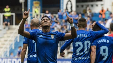 Yoel Brcenas celebra el 1-0 frente al Numancia