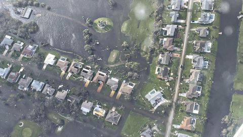 Imagen aérea de Fort Myers, una de las localidades de Florida más afectadas por el paso de Ian