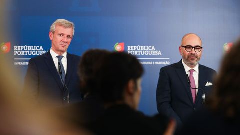 El presidente de la Xunta, Alfonso Rueda, y el ministro de Infraestructuras portugus, Miguel Pinto Luz.