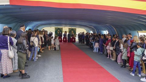 Una carpa, instalada en el cuartel, sirvió para acoger los actos