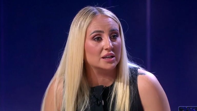 Tenso cara a cara entre Rocío Flores y Terelu Campos: «Mi padre nunca ha hablado mal de sus hijos; mi madre, por desgracia, sí»