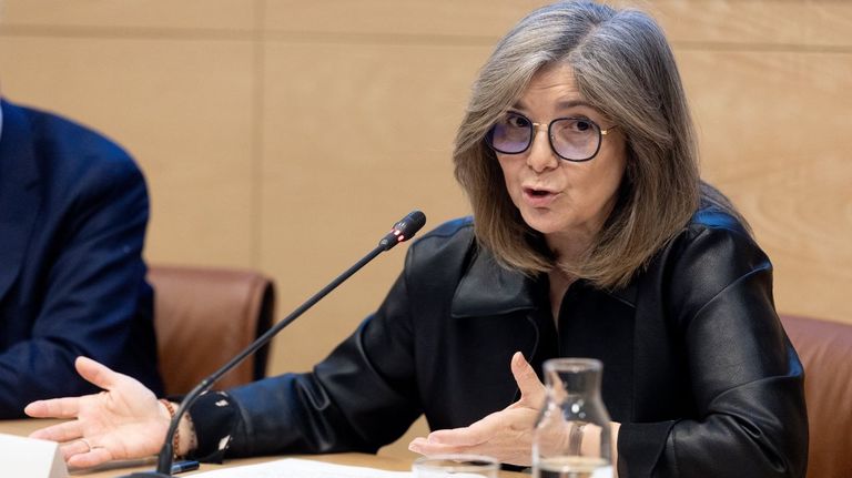 Pilar Cancela: «<span lang=