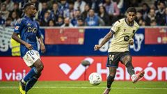 Hassan y�Rahsford, durante el Real Oviedo-Bar�a