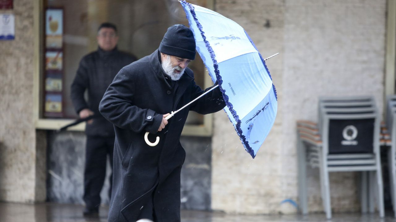 Galicia en alerta por la borrasca Helena