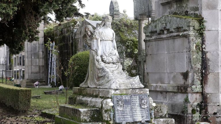 El Vigo de los muertos, visitas guiadas al cementerio