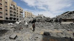 Edificios destruidos por los ataques israeles en Jan Yunis, en el sur de la franja de Gaza
