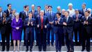 Los lderes del G20 aplauden tras posar para la foto de la familia, de la que Trump sali rpidamente