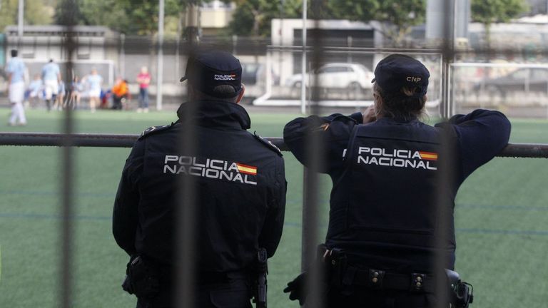 Una trifulca en la grada obliga a la policía a personarse al final de un partido de juveniles entre A Seca y Portonovo