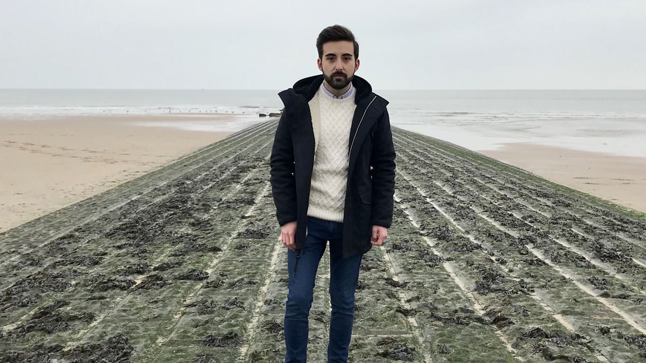 Diego P�rez Merino en la playa de Knokke (B�lgica)