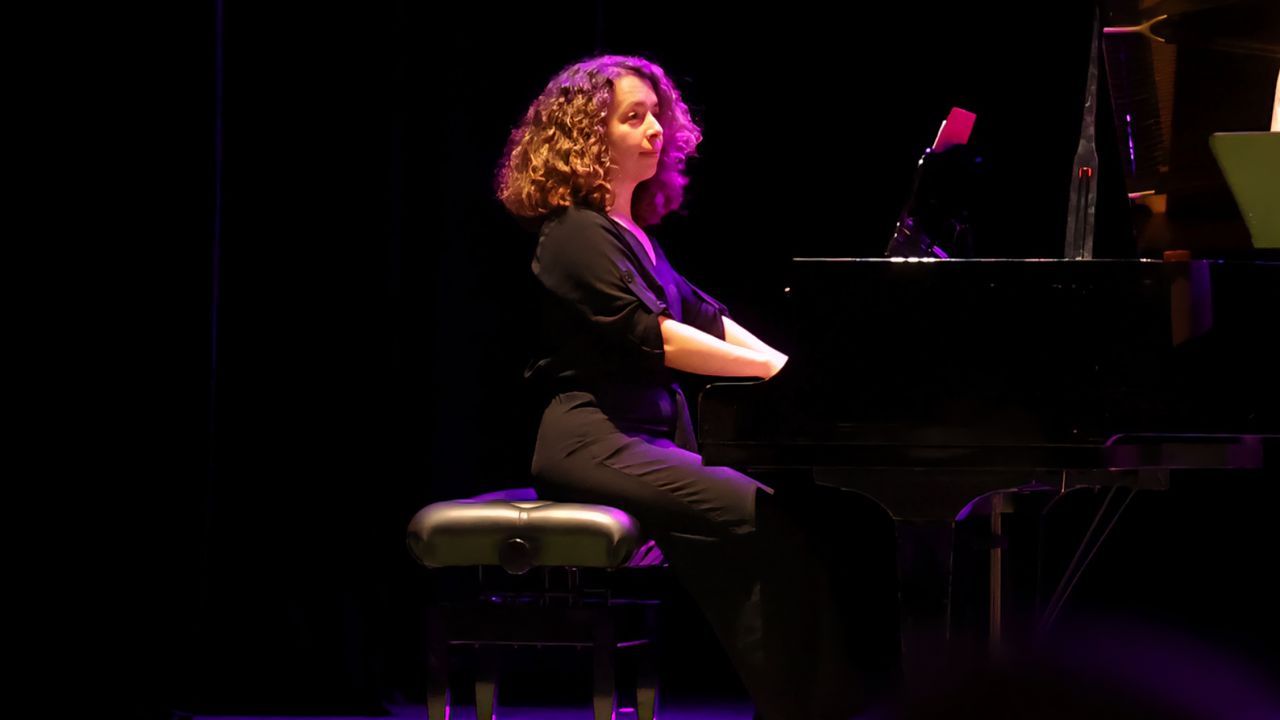 Cine en Barbanza.Fotograma de &laquo;Primate&raquo;.