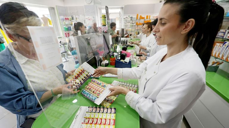 El reto de tomar más de diez medicamentos al día sin confundirse