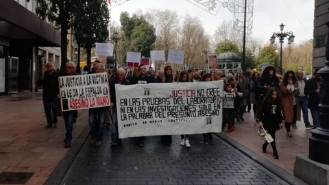 Manifestacin a favor de Sheila Barrero en Oviedo