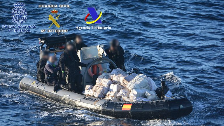 De las costas de Galicia a la Banca de Dubái: el abordaje del narcobuque Nehir destapa un imperio clandestino de 20 millones de euros